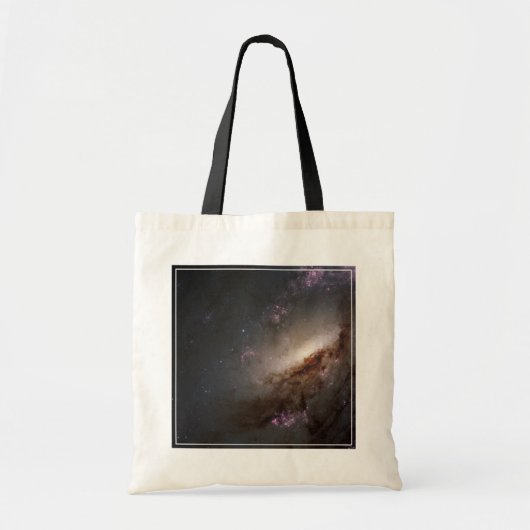 NGC 4258 Ondergaat intense stervorming. Tote Bag (Voorkant)