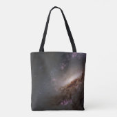 NGC 4258 Ondergaat intense stervorming. Tote Bag (Achterkant)