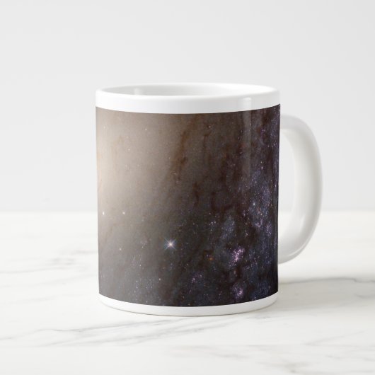 NGC 6744, op 30 miljoen lichtjaar afstand. Grote Koffiekop (Voorkant rechts)