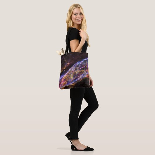 NGC 6960, de bezemnevel van de heks. Tote Bag (Op model)