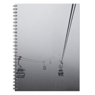 Ngong Ping-kabelbaan in dichte mist Notitieboek