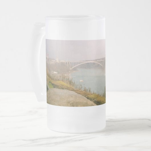 Niagara. Matglas Bierpul (Voorkant links)