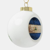 Nicaragua Vlag op de Oude Hout Grain Keramische Bal Ornament (Links)