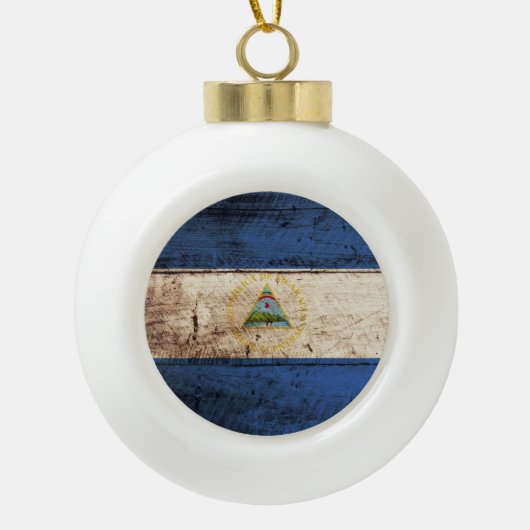 Nicaragua Vlag op de Oude Hout Grain Keramische Bal Ornament (Voorkant)