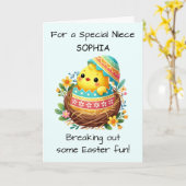 Nichtje Paaskuiken Breaking Out Of Shell In Nest Kaart (Gele Bloem)