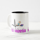 NICU Nurse QRS-ontwerp Tweekleurige Koffiemok (Voorkant links)