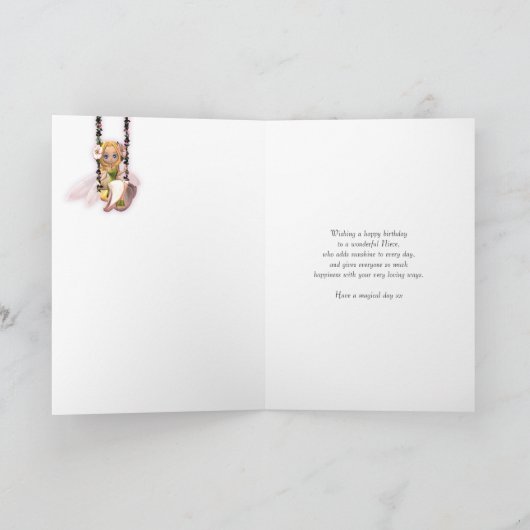 Niece Verjaardagskaart met Cutie Pie fee op swing Kaart (Binnen)