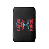 Niemand geeft erom als bejaarde verzorgers badmat (Voorkant Verticaal)