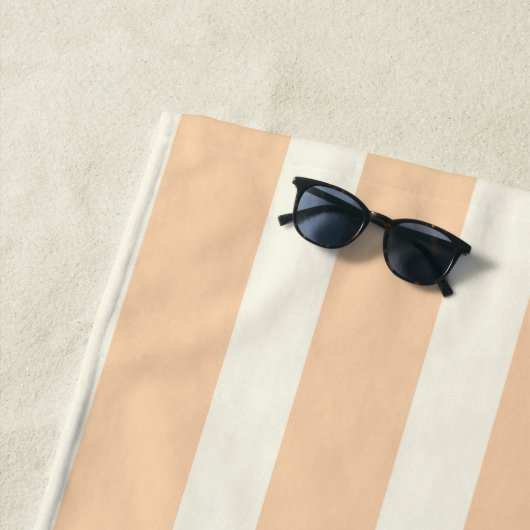 Niemand houdt van een grijs strand strandlaken (In situ)