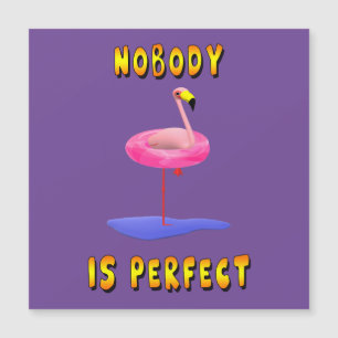 Niemand is perfect - flamingo met zwemring