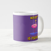 Niemand is perfect - flamingo met zwemring grote koffiekop (Voorkant rechts)