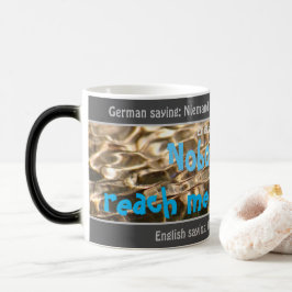 Niemand kan mij het water bereiken - gekke Duits! Magische Mok