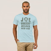 Niemand slaat met JOE BIDEN om T-shirt (Voorkant volledig)