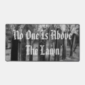 Niemand staat boven de wet bureaumat (Voorkant)