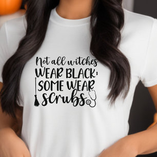 Niet Alle Heksen Dragen Zwarte Halloween Verpleegs Tri-Blend Shirt