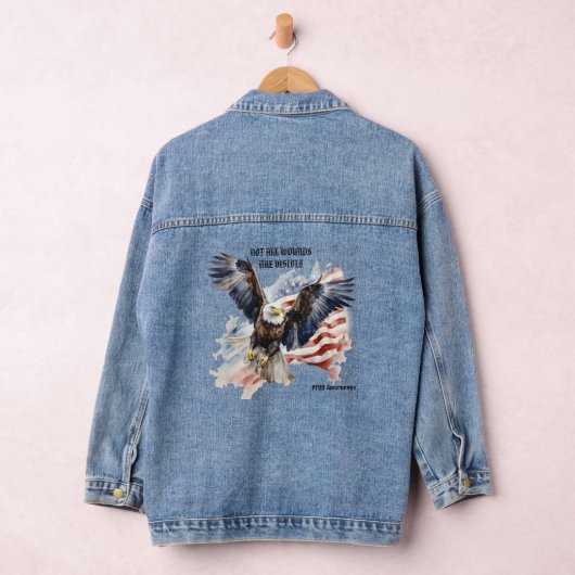 NIET ALLE WONDEN ZIJN ZICHTBAAR. PTSS-BEWUSTZIJN. DENIM JACKET (Hangar)