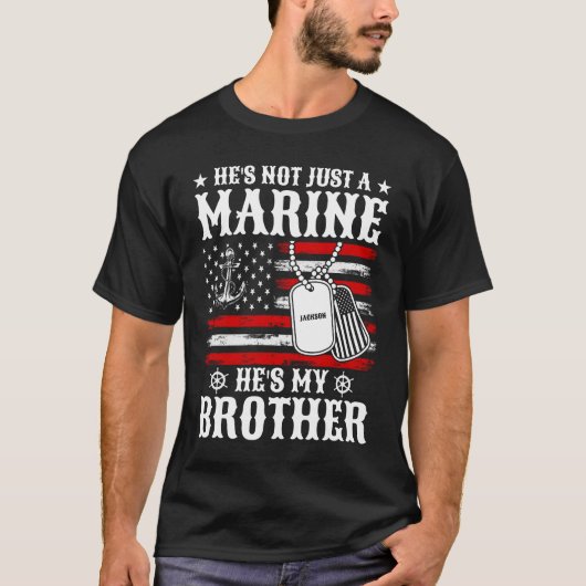 Niet alleen een marinier, hij is mijn broer Patrio T-shirt (Voorkant)