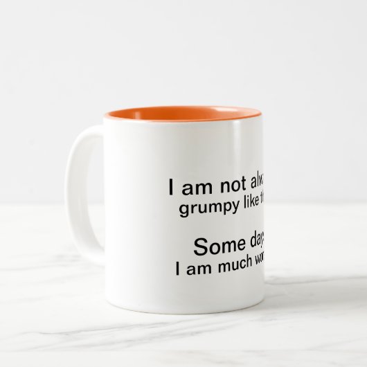 Niet altijd gruwelijke mok (Voorkant links)