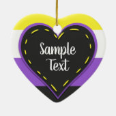 Niet-binair pridevlaghart met tekst keramisch ornament (Achterkant)