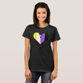 Niet-binaire trots druppelend hart t-shirt (Voorkant volledig)