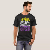 Niet-binaire vingerafdruk t-shirt (Voorkant volledig)