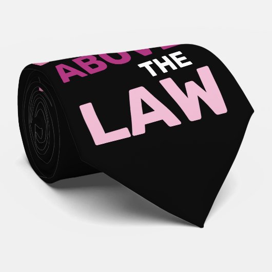 Niet boven de wet feministisch politiek protest stropdas (Opgerold)