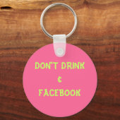 NIET DRINKEN&FACEBOOK SLEUTELHANGER (Voorkant)