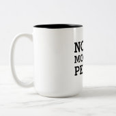 Niet een ochtendpersoon Funny Black en White Tweekleurige Koffiemok (Links)