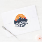 Niet elke zwerver is verloren Sticker (Envelop)