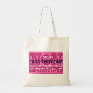 Niet-feministisch is een aangenaam iets om te zijn tote bag