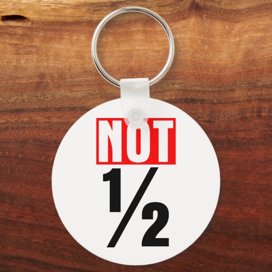 Niet half sleutelhanger (Voorkant)