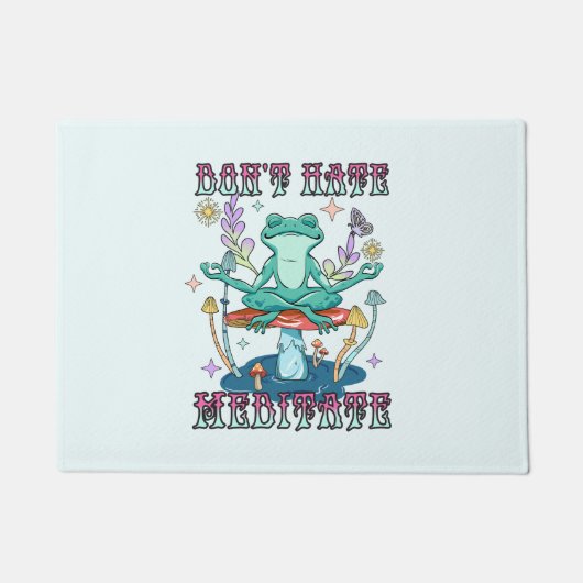 "Niet haten, mediteren" | Vreedzame kikker en bloe Deurmat (Voorkant)