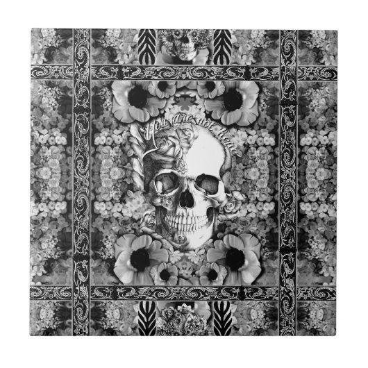 Niet hier,  schedel en papavers. tegeltje (Voorkant)