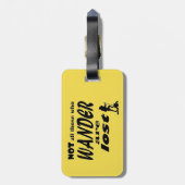 Niet iedereen die wander verliest - Bagagelabel (Achterkant verticaal)