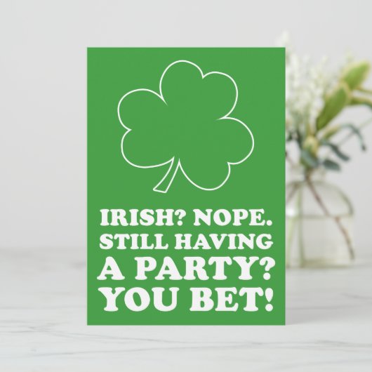 Niet-Ierse St. Patrick's Day Party Invite Kaart (Staand voorkant)