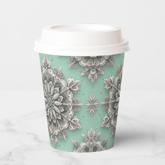 Niet je gewone sneeuwvlokken II Papieren Bekers (Voorkant)