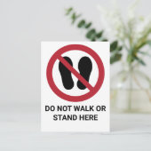 Niet lopen of staan hier, verbodsbord briefkaart (Staand voorkant)