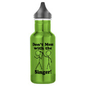 Niet met de zanger waterfles (Links)