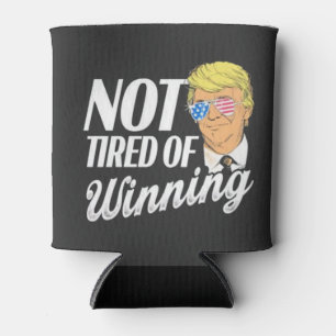 Niet moe van het winnen van Trump Maga inauguratie Blikjeskoeler