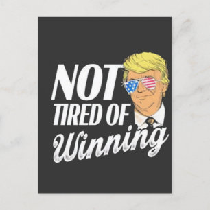 Niet moe van het winnen van Trump Maga inauguratie Briefkaart