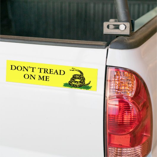 NIET OP MIJ BEHANDELEN BUMPERSTICKER (Op Truck)