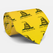 Niet op mij lezen, Gele vlag Ensign Stropdas (Opgerold)