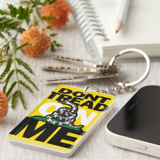 Niet op mijn sleutelhanger tikken (Voorkant Rechts)