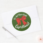 Niet Openen Tot Kerstmis Klassieke Ronde Sticker (Envelop)
