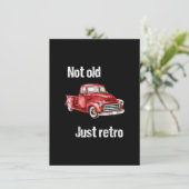 Niet oud, gewoon retro leuk vintage rode pick-up t kaart (Staand voorkant)