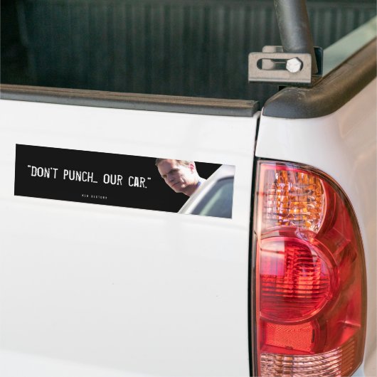 "Niet slaan... Onze auto" Bumpersticker (Op Truck)