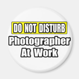 Niet storen...fotograaf op het werk magneet