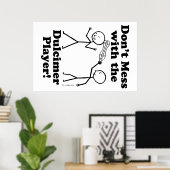 Niet te veel met de Dulcimer-speler Poster (Thuiskantoor)