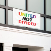 Niet verdeeld - rood, wit, blauw, lgbtq lgbt spandoek (Buitenkant Gebouw)