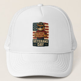 Niet Victory Day Bold Cat - Veterans Day Design Trucker Pet
